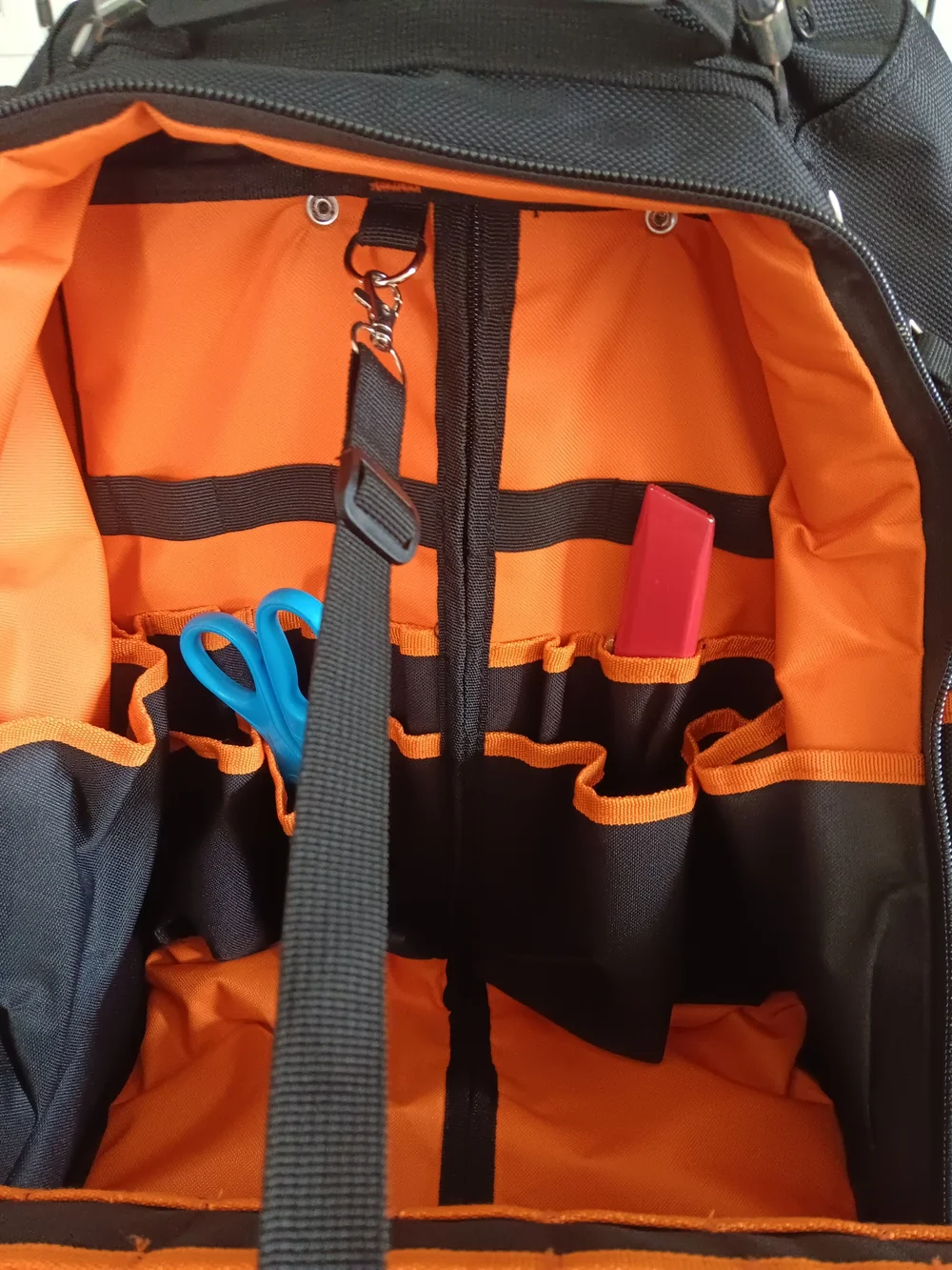 Auropeak 2&1 Rolling Tool Backpack. Brand New No Tags.